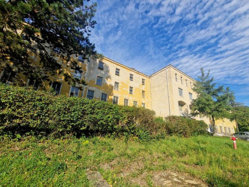 Miskolc Debreczeni Márton tér 1.